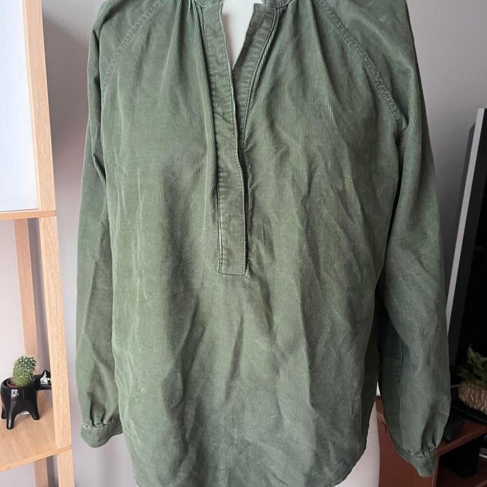 Universal-thread Women's Green Blouse